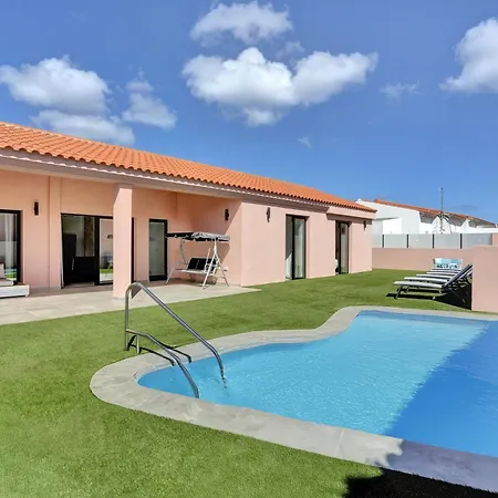 Golden Dunes Picasso Villa *