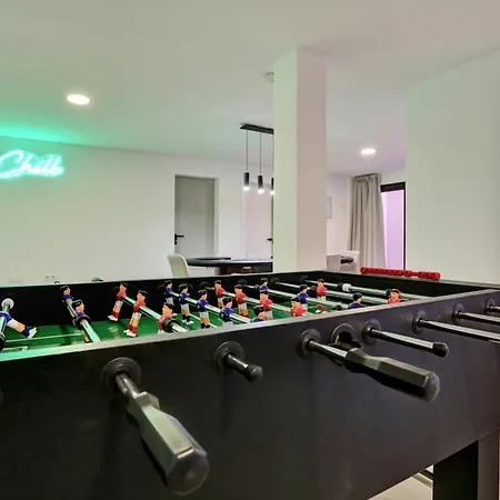 Golden Dunes Picasso Villa Madrid