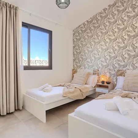 Golden Dunes Picasso Villa *